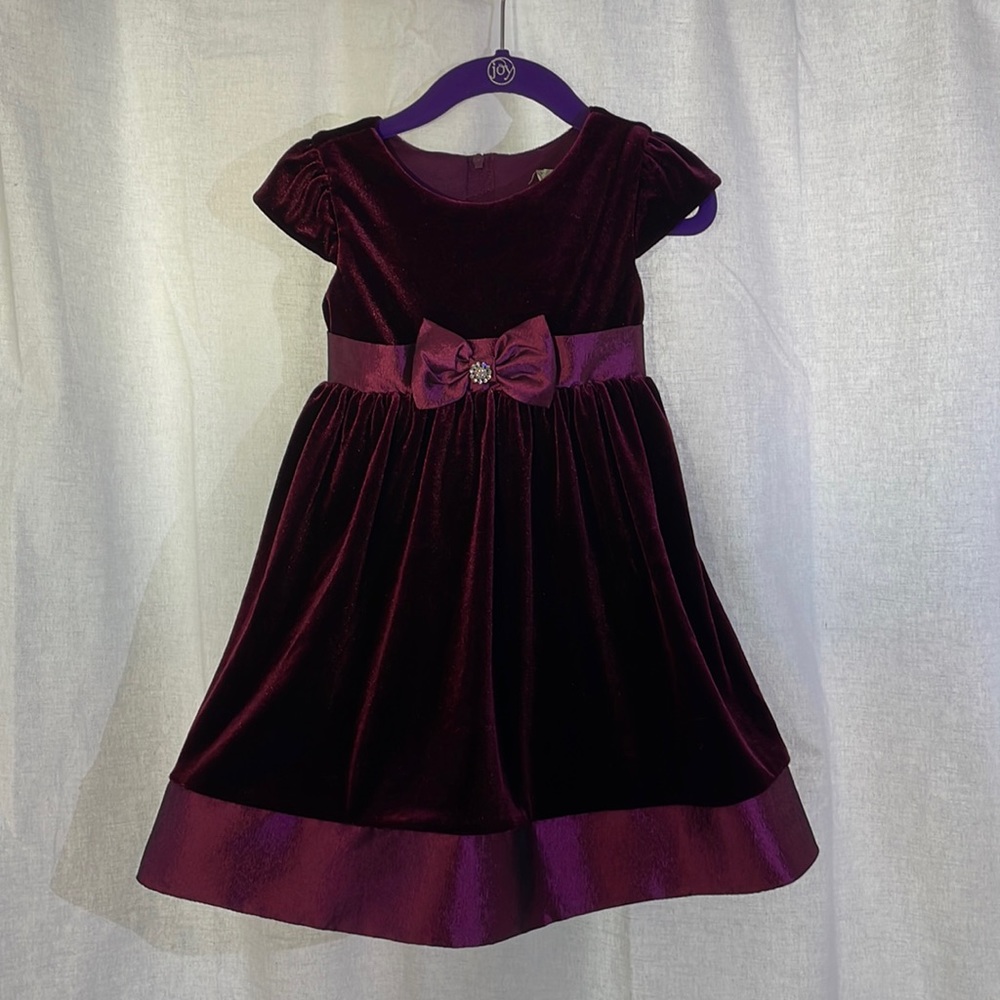 Girls Velvet Holiday dress with jeweled bow 3T